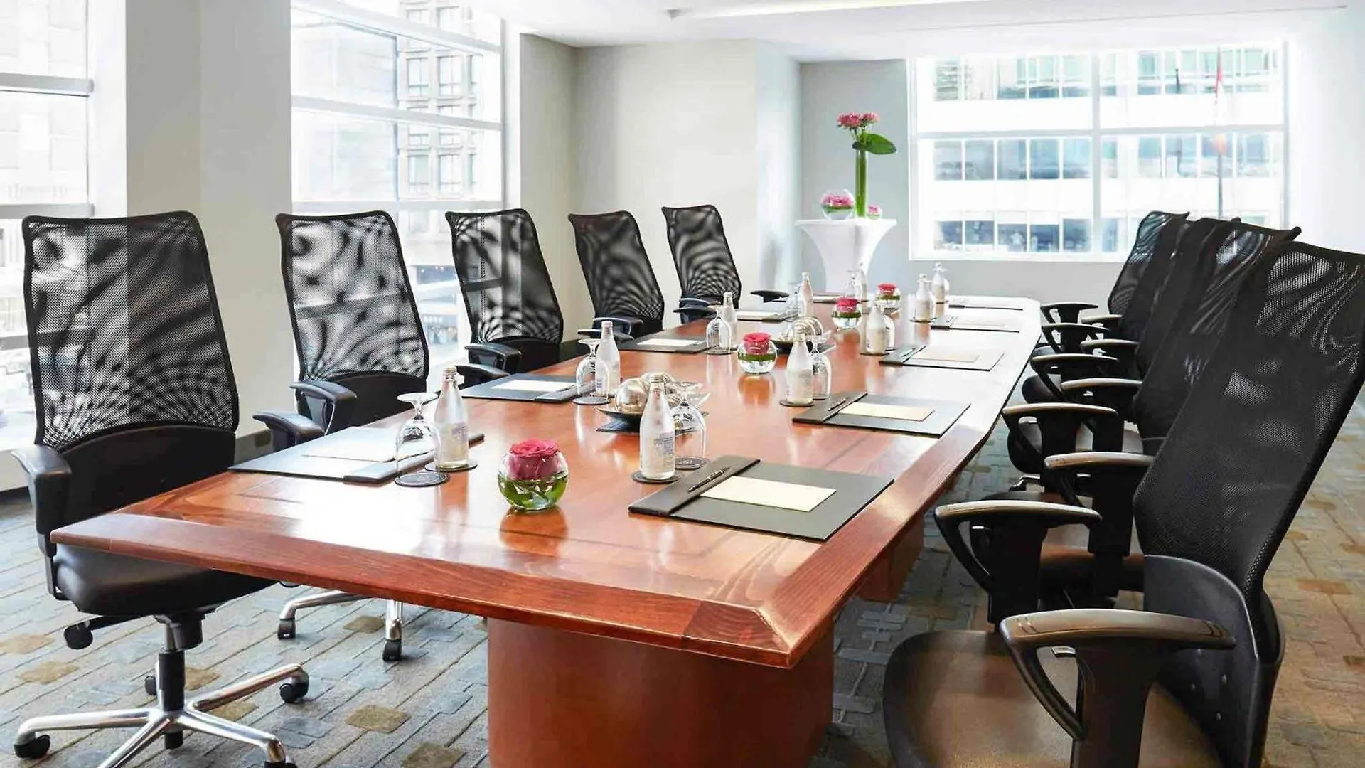 Hotel Sofitel Montreal Golden Mile
