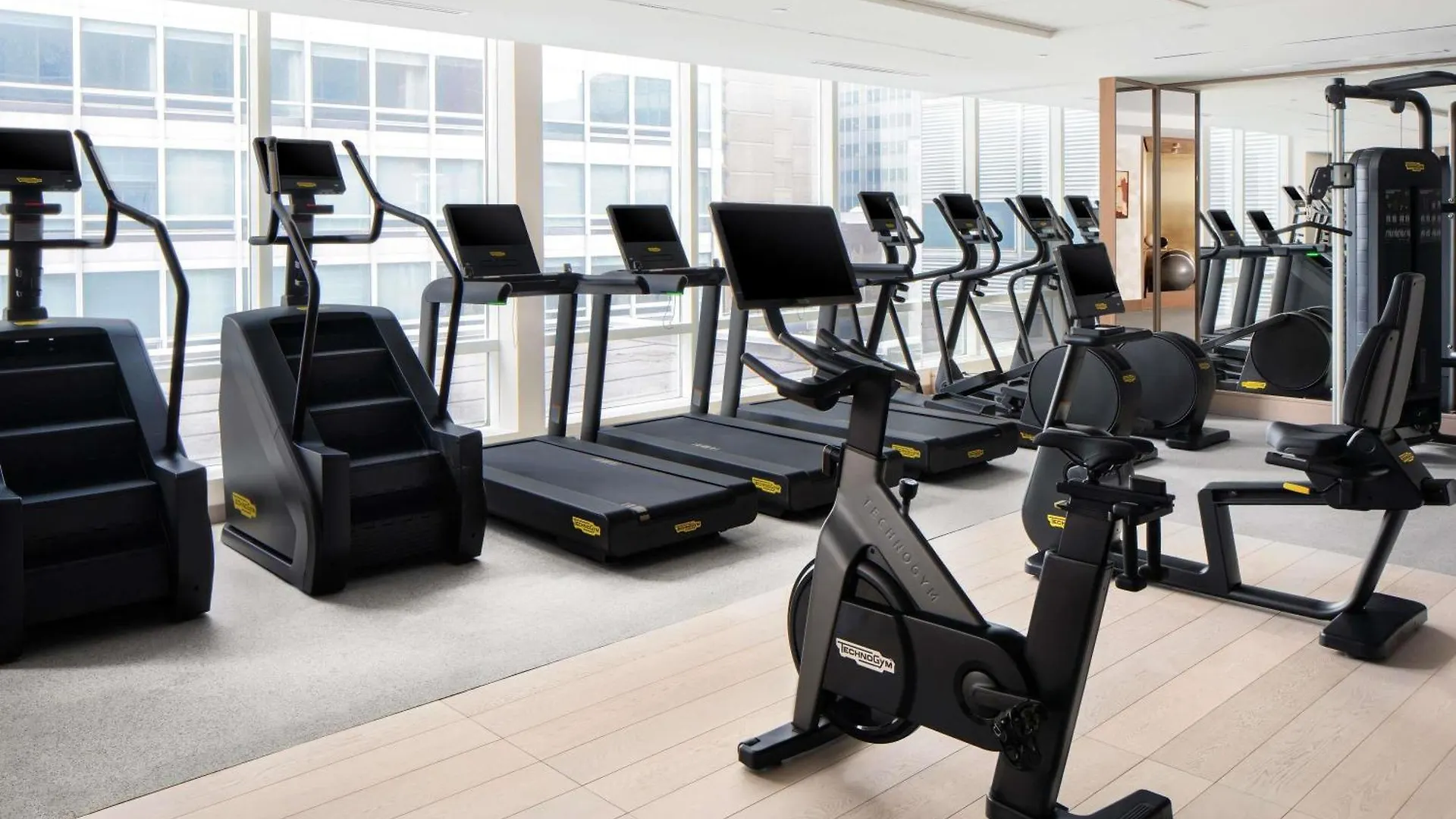 Hotel Sofitel Montreal Golden Mile