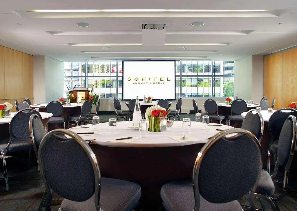 Sofitel Montreal Golden Mile Hotel 5*,