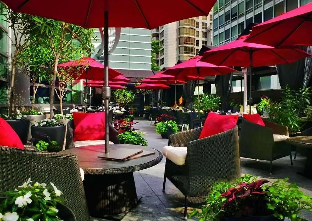 Sofitel Montreal Golden Mile Hotel