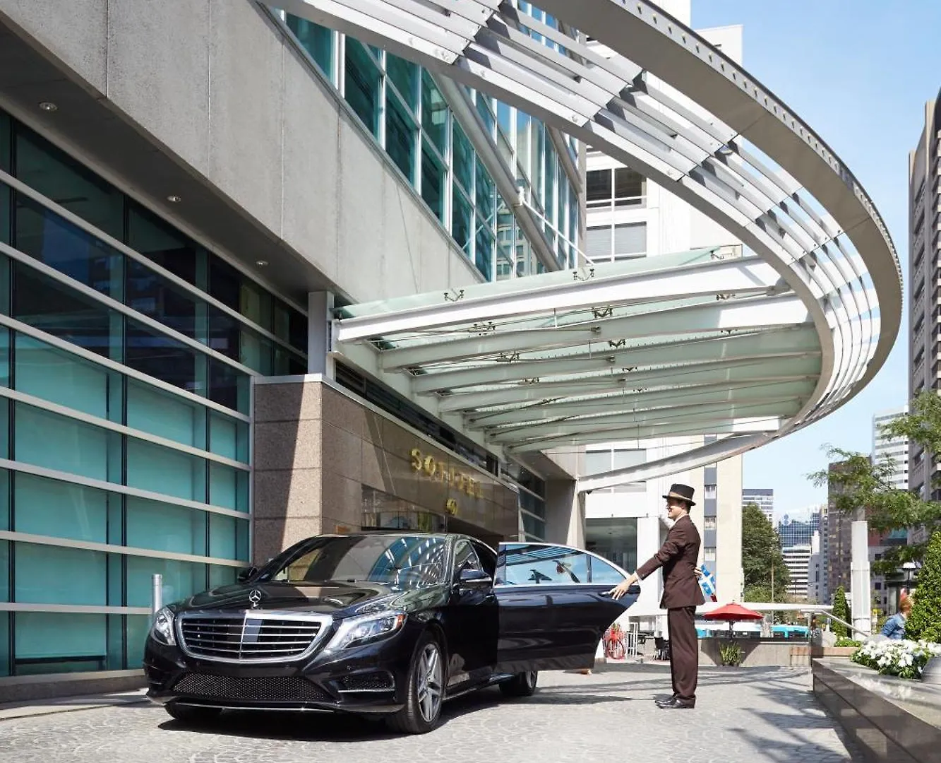 Sofitel Montreal Golden Mile Hotel