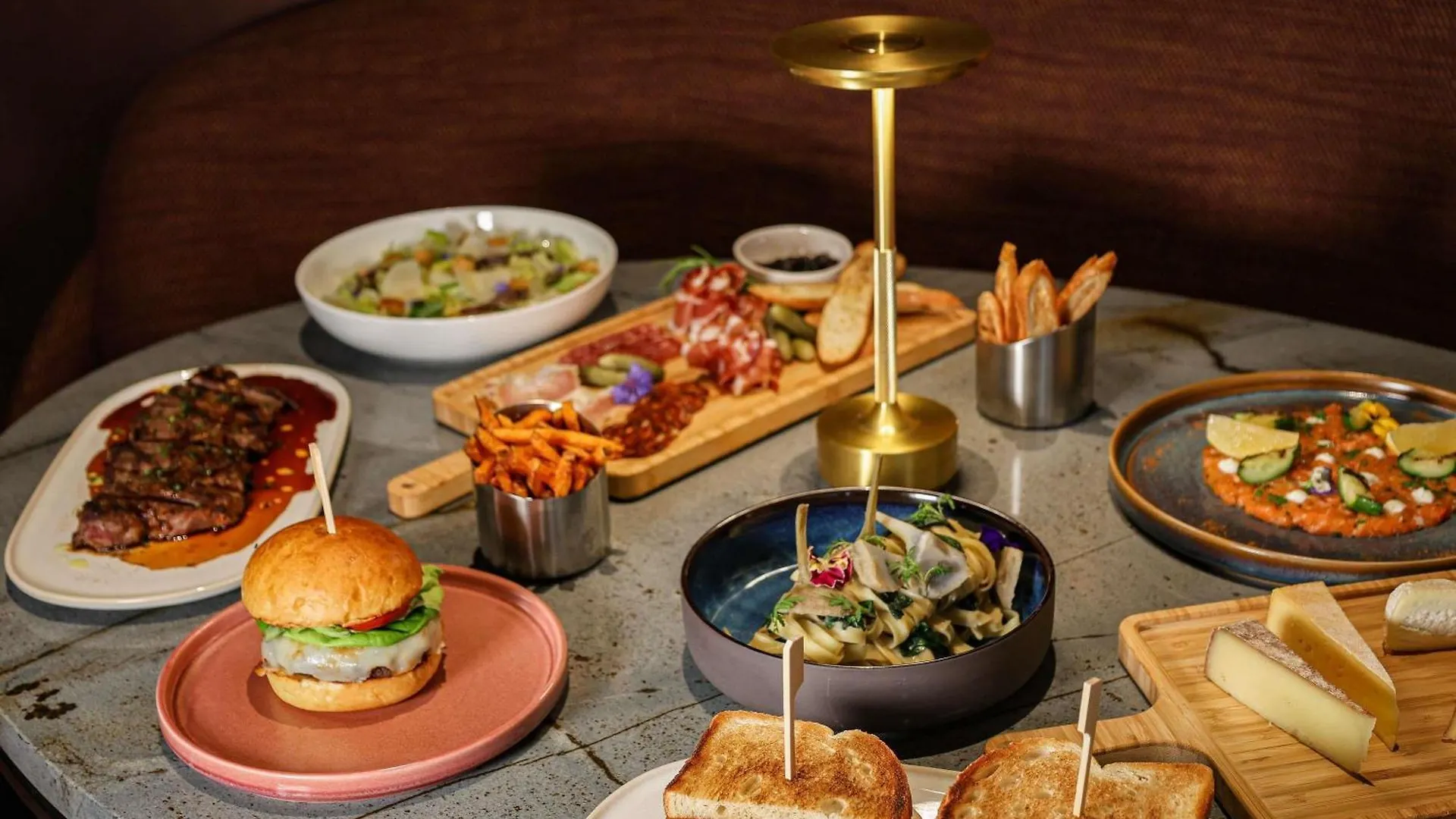 Sofitel Montreal Golden Mile Hotel