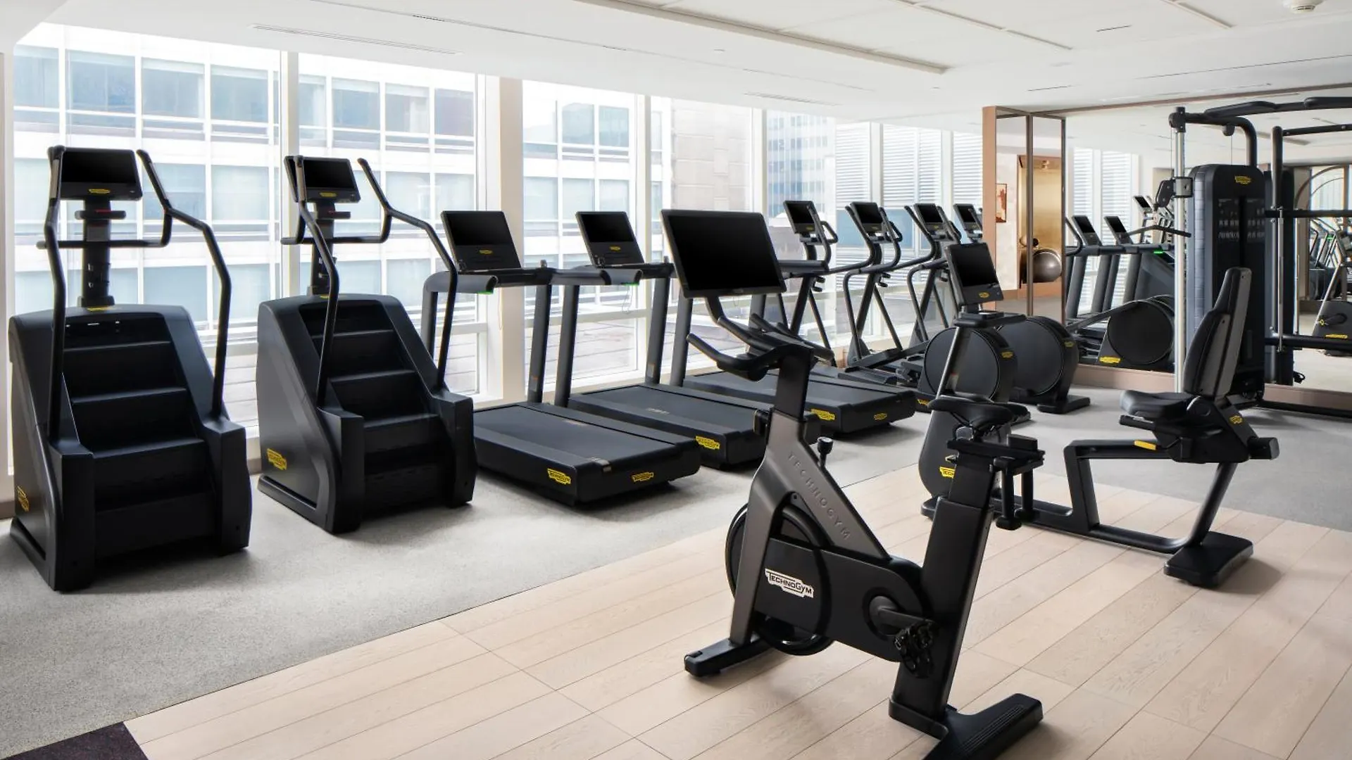 Hotel Sofitel Montreal Golden Mile