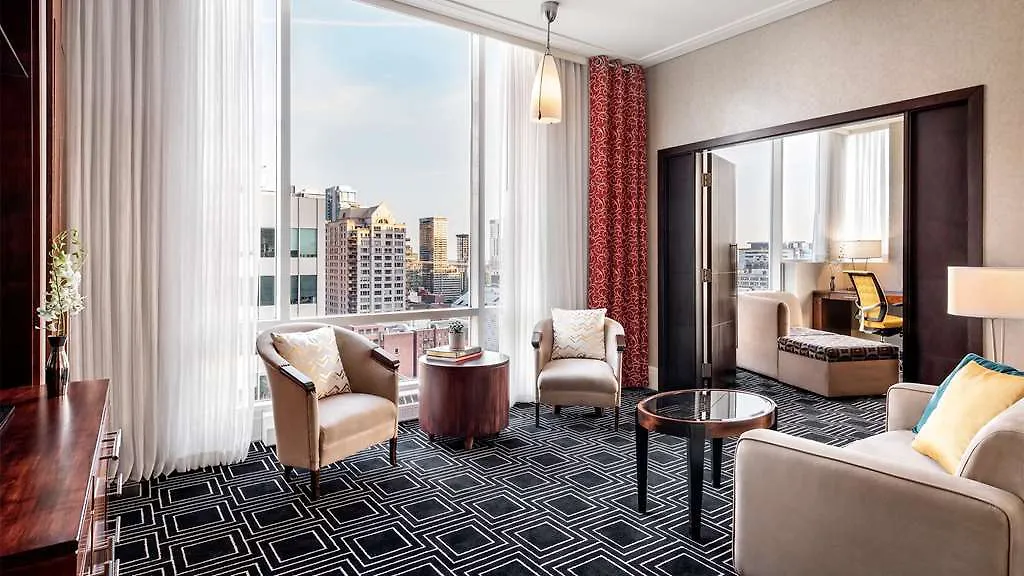 Sofitel Montreal Golden Mile Hotel